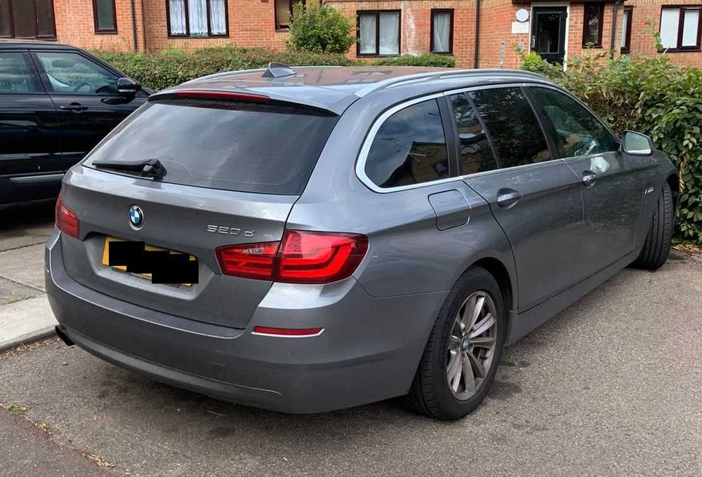 Dezmembrez Bmw F11 2.0 184 cp 2011