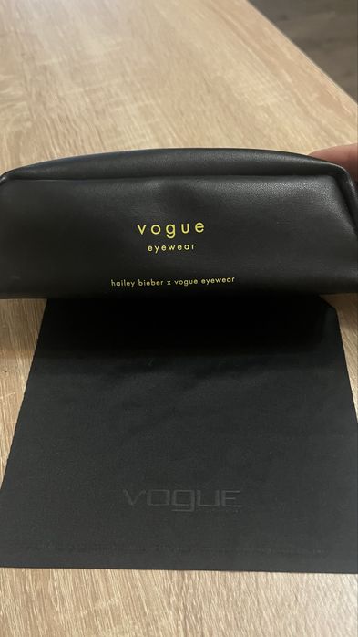 Слънчеви очила  Vogue