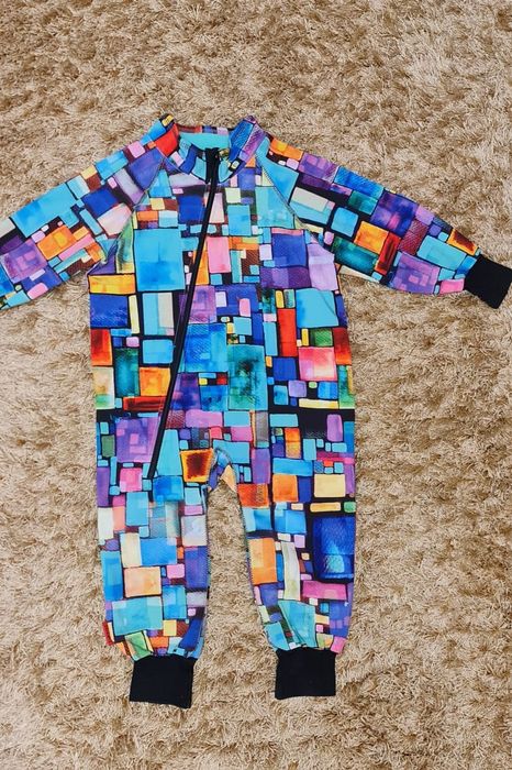 Vând salopete mar 2-4 ani