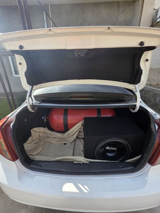 Lasetti , Ласетти 1.8 avtomat gaz-benzin 2009