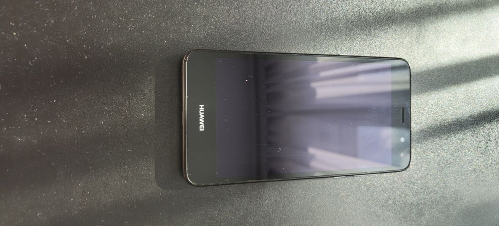 Telefon Huawei Y6 2017