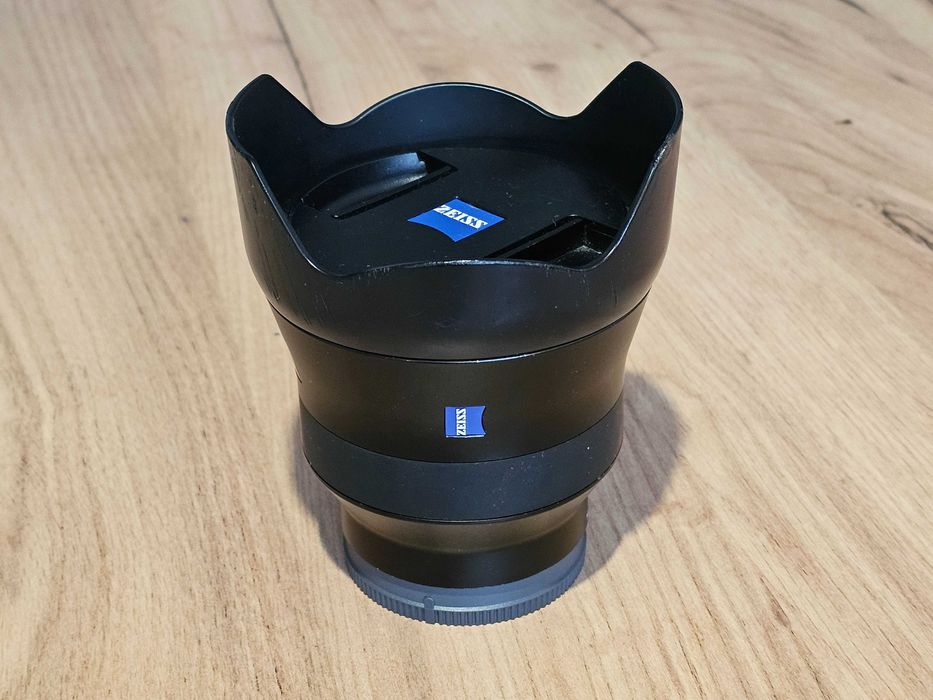 обектив Zeiss Batis 18mm f/2.8 за Sony FE