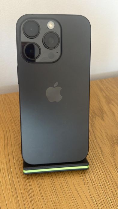 Apple iPhone 16 Pro – 128 GB  în stare IMPECABILĂ – 10/10 Sănătate baterie: 90% Model cu eSIM