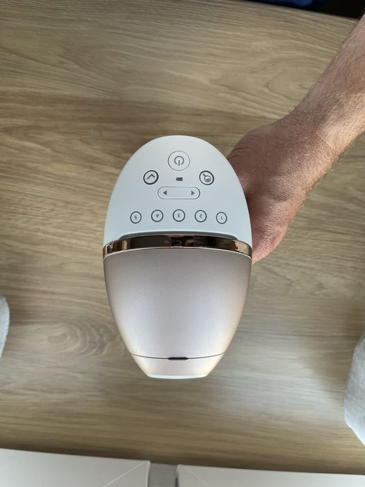 Epilator IPL  Philips Lumea 9900
