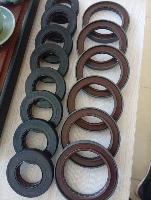 Резиновый пластик
Резиновый пластиковый уплотнитель 47×84

Резиновый п