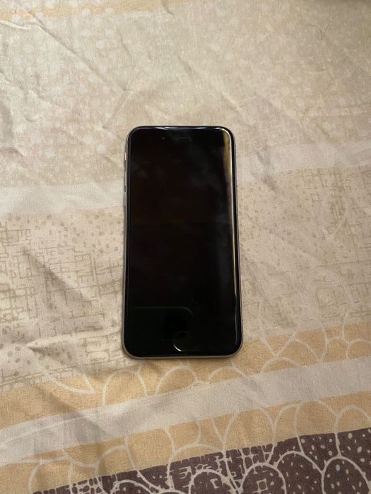 Продавам iPhone 6S