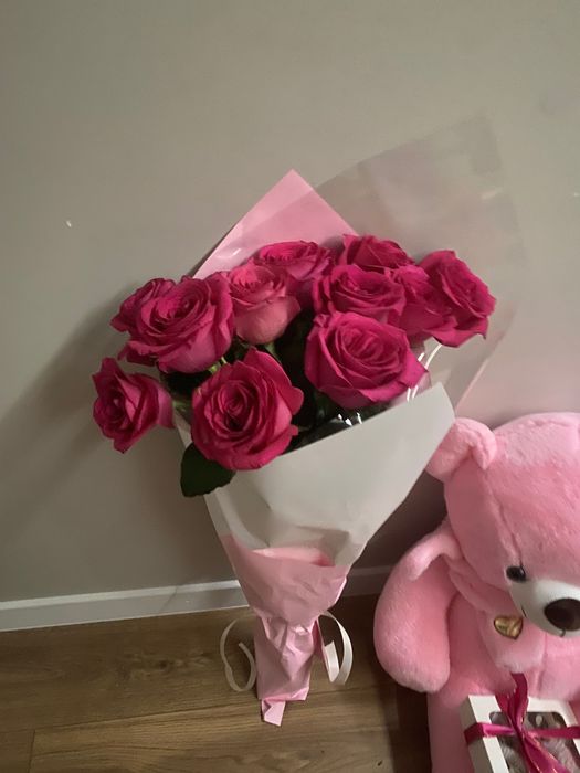 Продам цветы + мишка + клубника в шоколаде