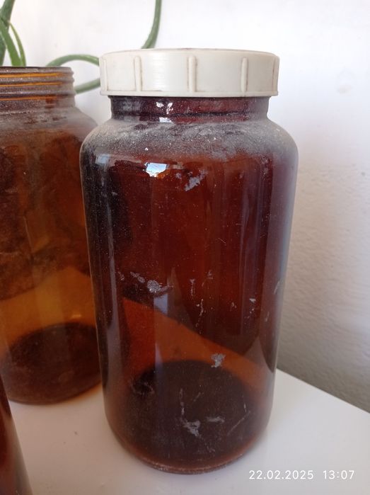 Советские баанки целые 1 большая 15ооо сом маленькая за 8000 отдам