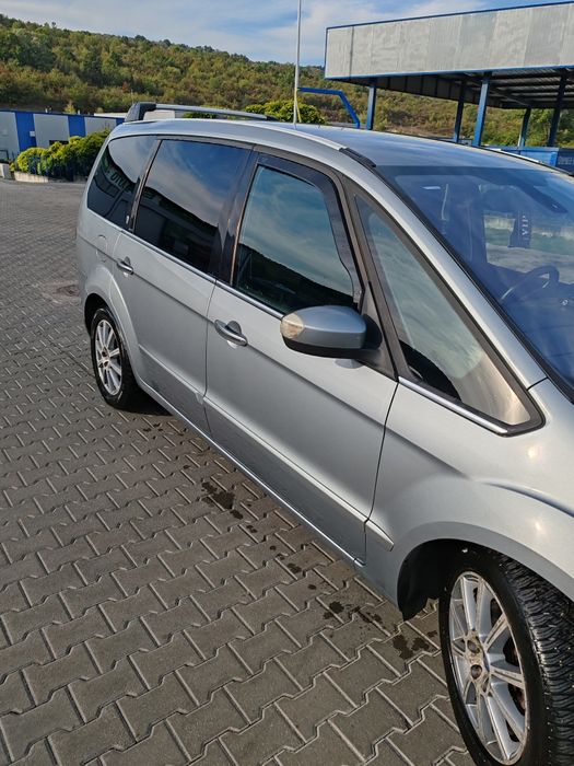 Форд галакси продава се