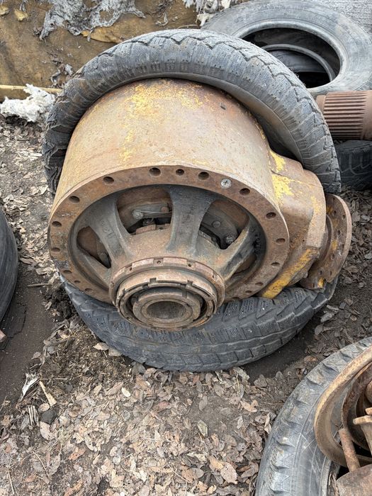 Продам раму к701, пушку, редукторы моста.