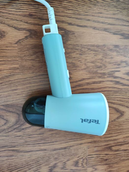 Уред за вертикално гладене Tefal