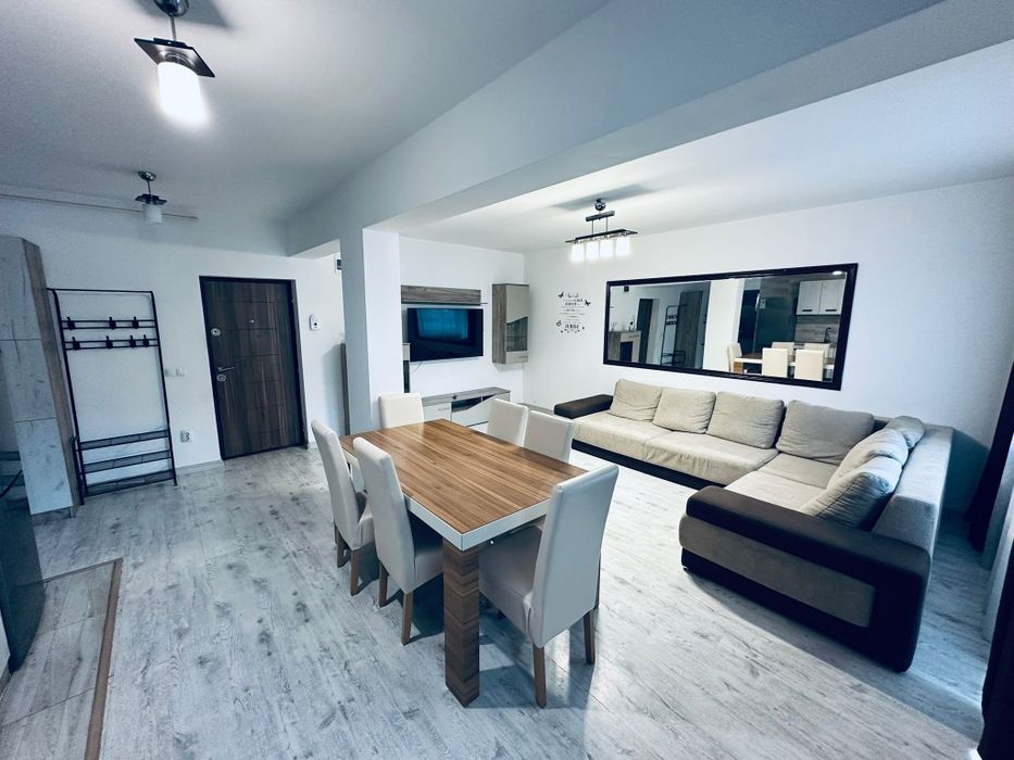 Apartament de închiriat  în Florești