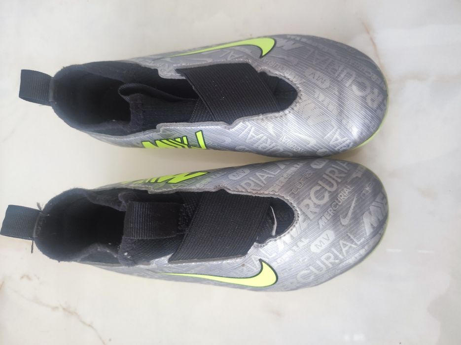 Бутонки и стоножки 28 и 30 номер