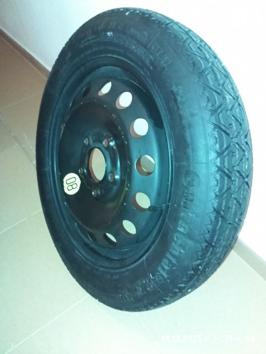 Продавам резервна гума за БМВ 1 (Е87)