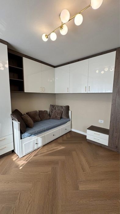 Apartament de închiriat  - zona Decebal