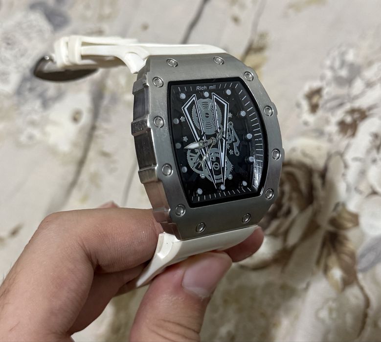 Ручные часы Rich mille