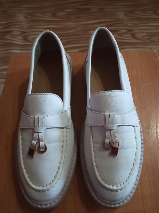 Кожаные    лоферы.