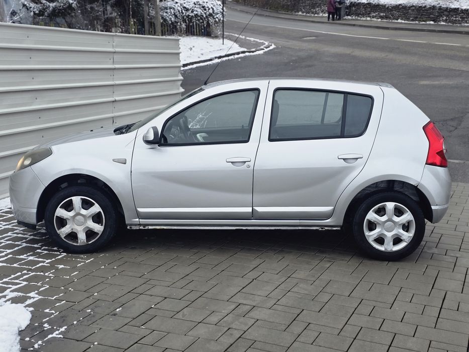 DACIA SANDERO black-line 2011 GPL