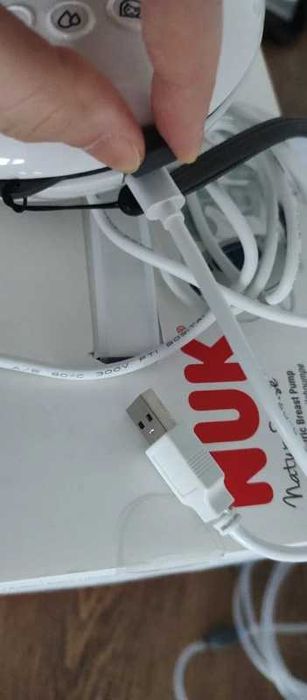 Pompa electrica dubla, reincarcabila, pentru san NUK Nature Sense