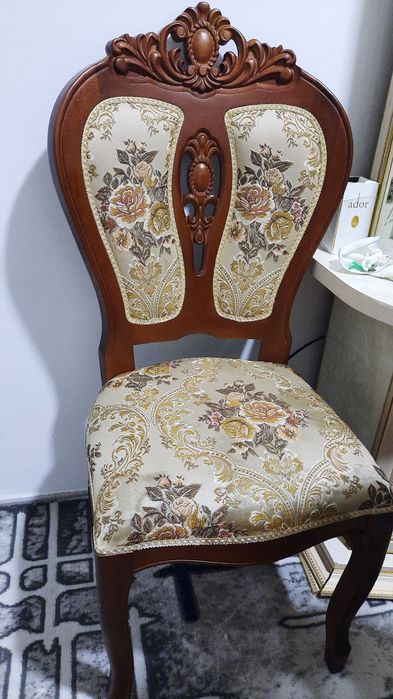 12 talik stol-stul yong‘oq daraxtidan.
Oq rangli servant MDF materiald