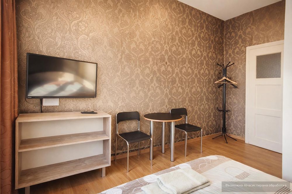 Дава се под наем Едностаен апартамент в Пловдив, Център - 25 кв.м за 248.88 € - Снимка #1