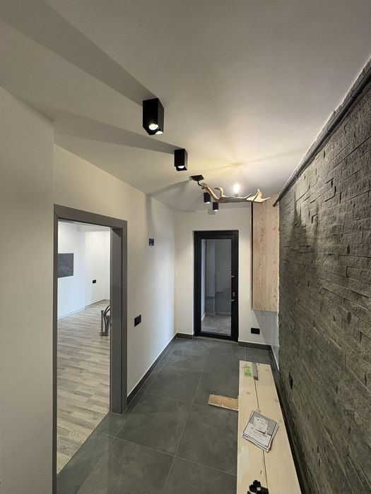 Spatiu comercial nou