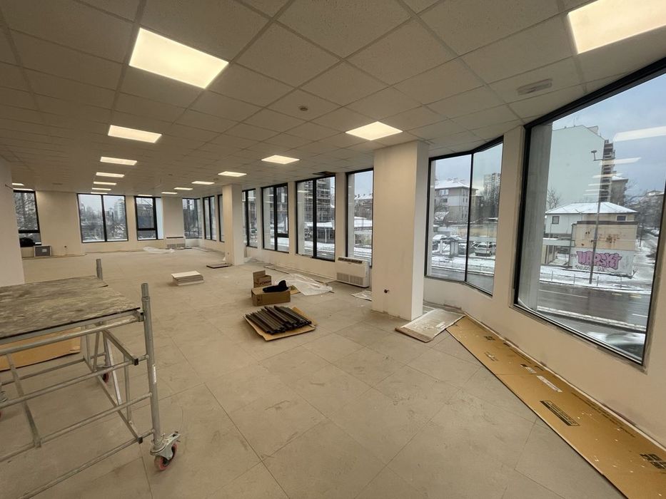 Дава се под наем Офис в София, Център - 374 кв.м за 4843.47 € - Снимка #2
