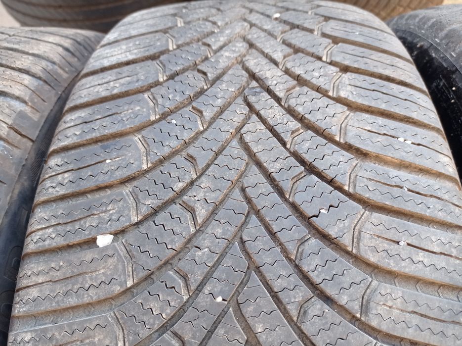 4бр.235/45 18 Зимни гуми Bridgestone-Внос от Австрия