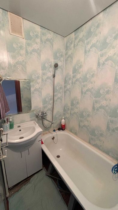 Продам 2 комнатную квартиру