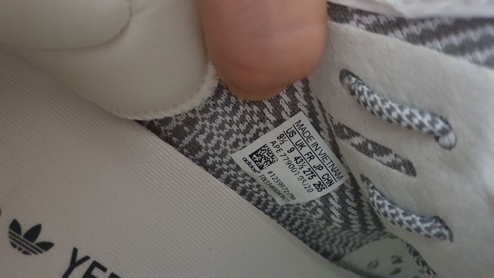 yeezy 350 v2 albi