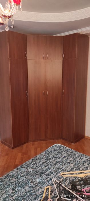 Полка настенная продаю