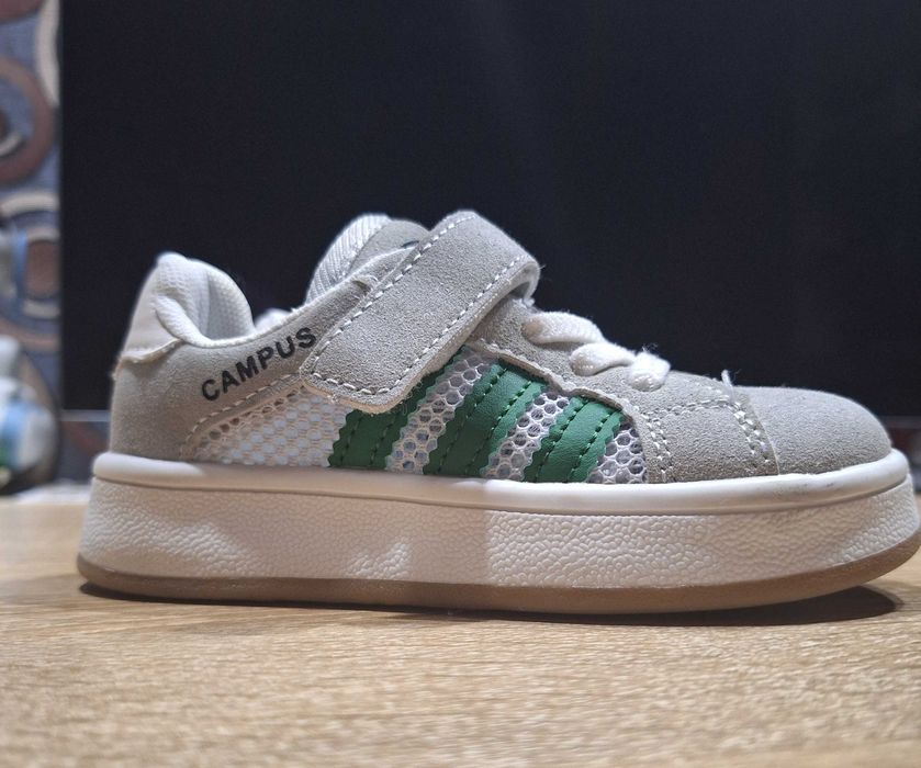 Крассовки детские,обувь