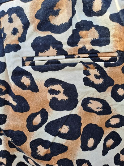 Pantaloni print leopard