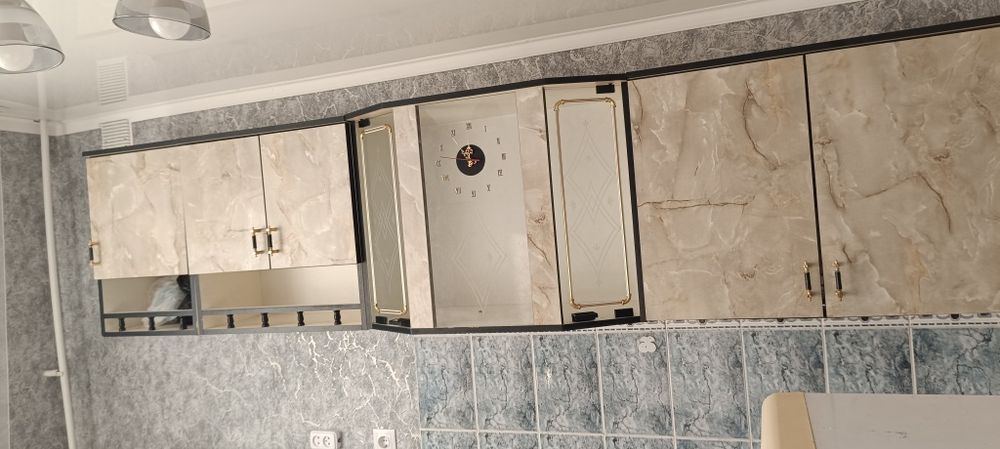 Куханный гарнитур