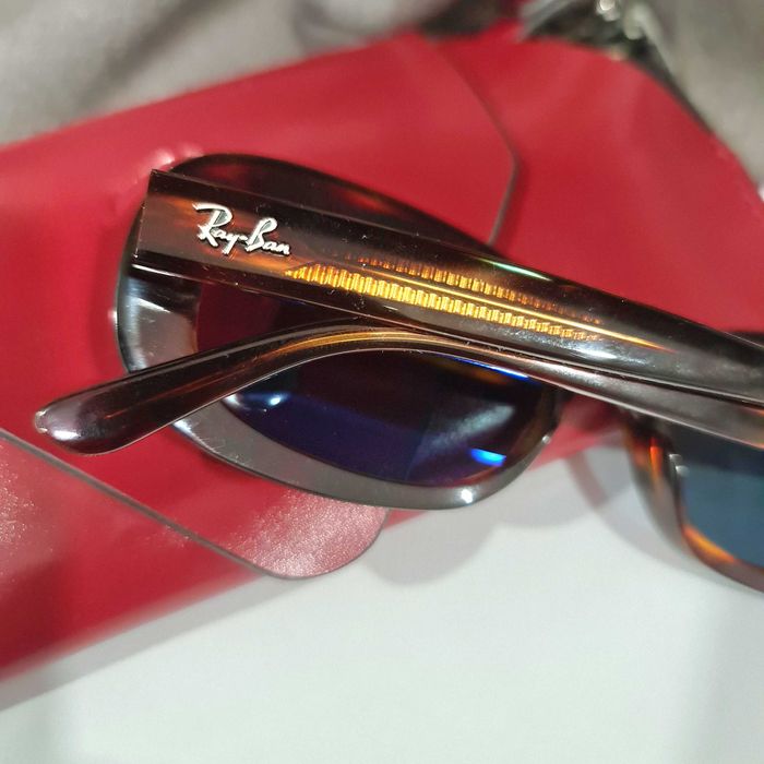 Солнцезащитные очки RB