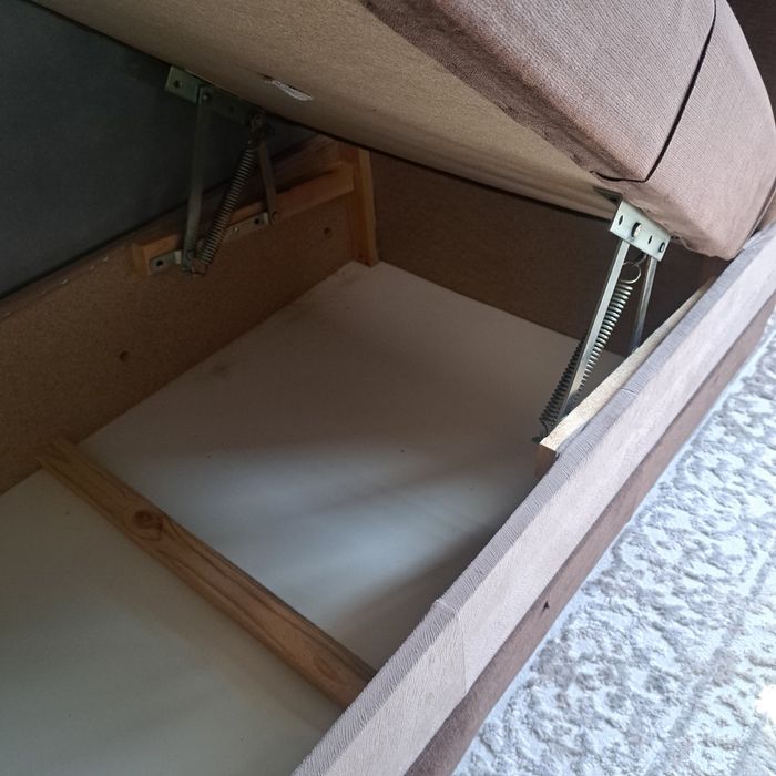 Продам диван угловой