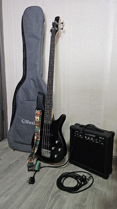 Бас-гитара с комбиком