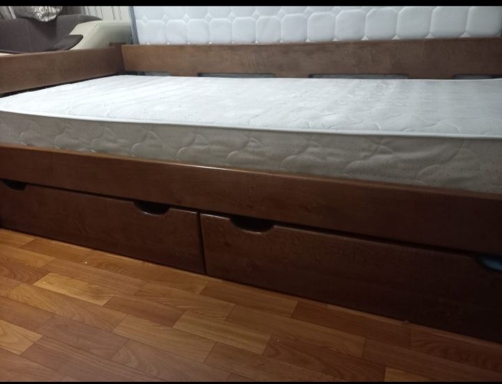 Продам кровать кровать