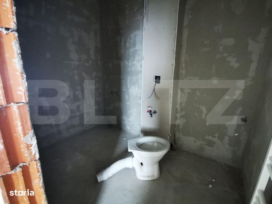 Apartament 3 camere, finisat, 52 mp, semifinisat, zona Teilor — fotografia 3