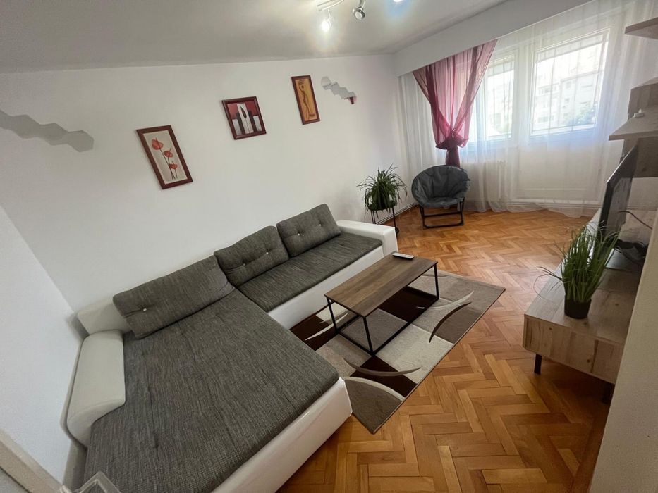 Apartament 3 camere decomandate | Zona Terezian (5 min de Centrul Vechi) | Complet mobilat și utilat — fotografia 1