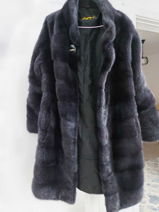 Срочно срочно срочно продам шубу