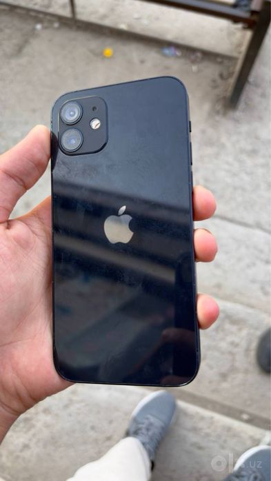 Iphone 12 face troue tone bor