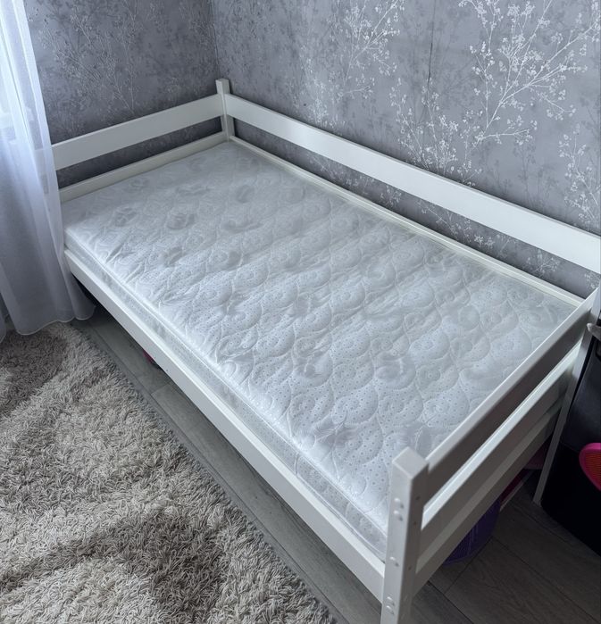 Продам детскую кровать 160х80