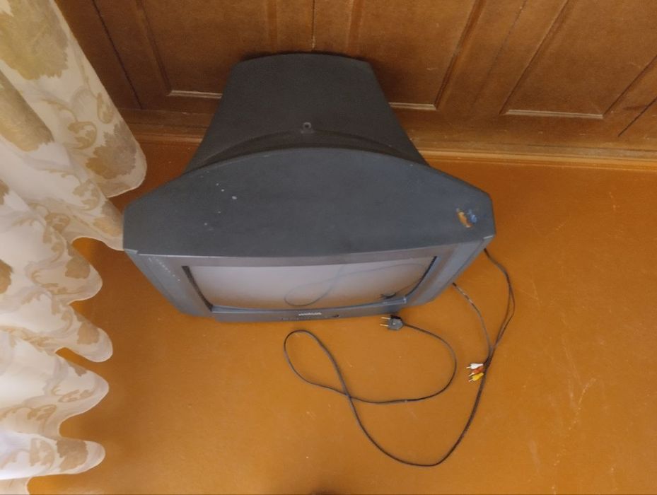 Телевизор samsung