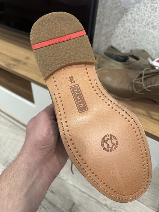 Новые ботинки