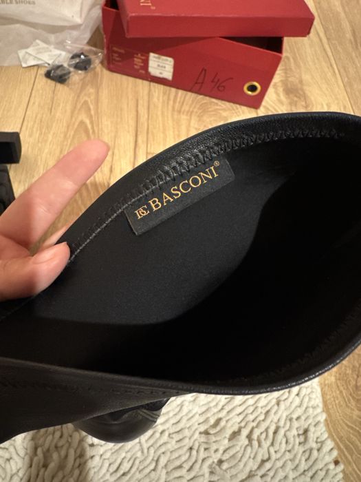 высокие демисезонные ботфорты Basconi