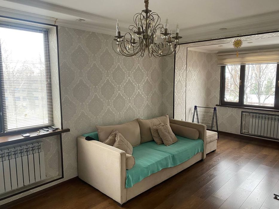 Космонавты 2/4/5 48 м² торец