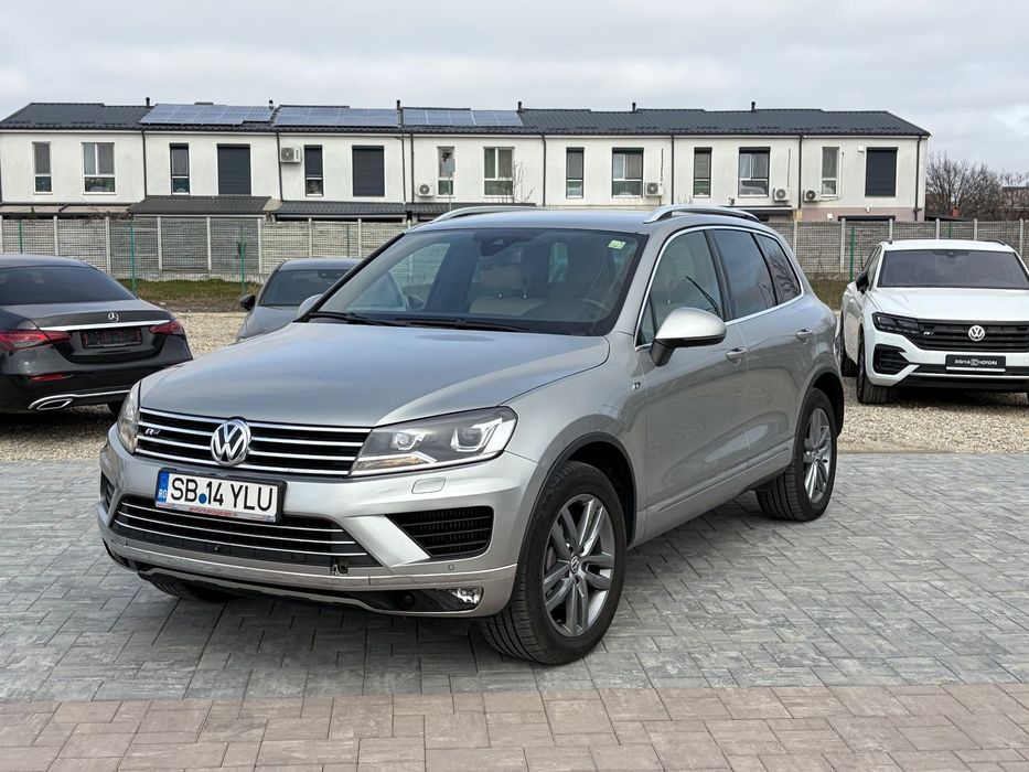 Volkswagen Touareg 3.0 TDI 262 CP / Perne / Masaj / Ventilatie / Camere 360 / KeyLess