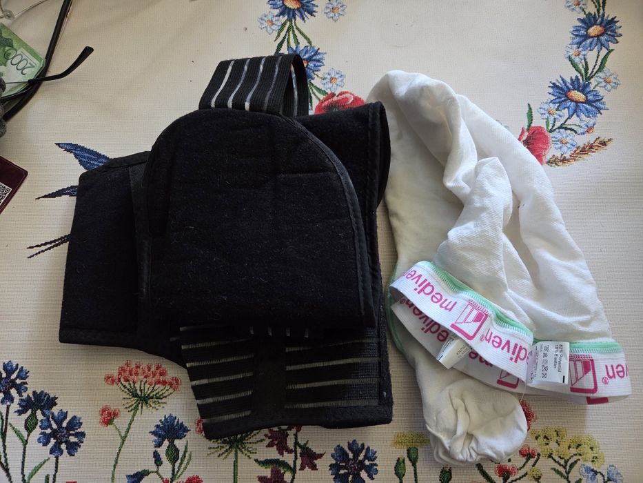 Пояс  и.  чулки.   дородовые