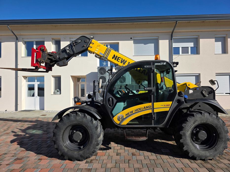 Incarcator telescopic New Holland TH 7.32